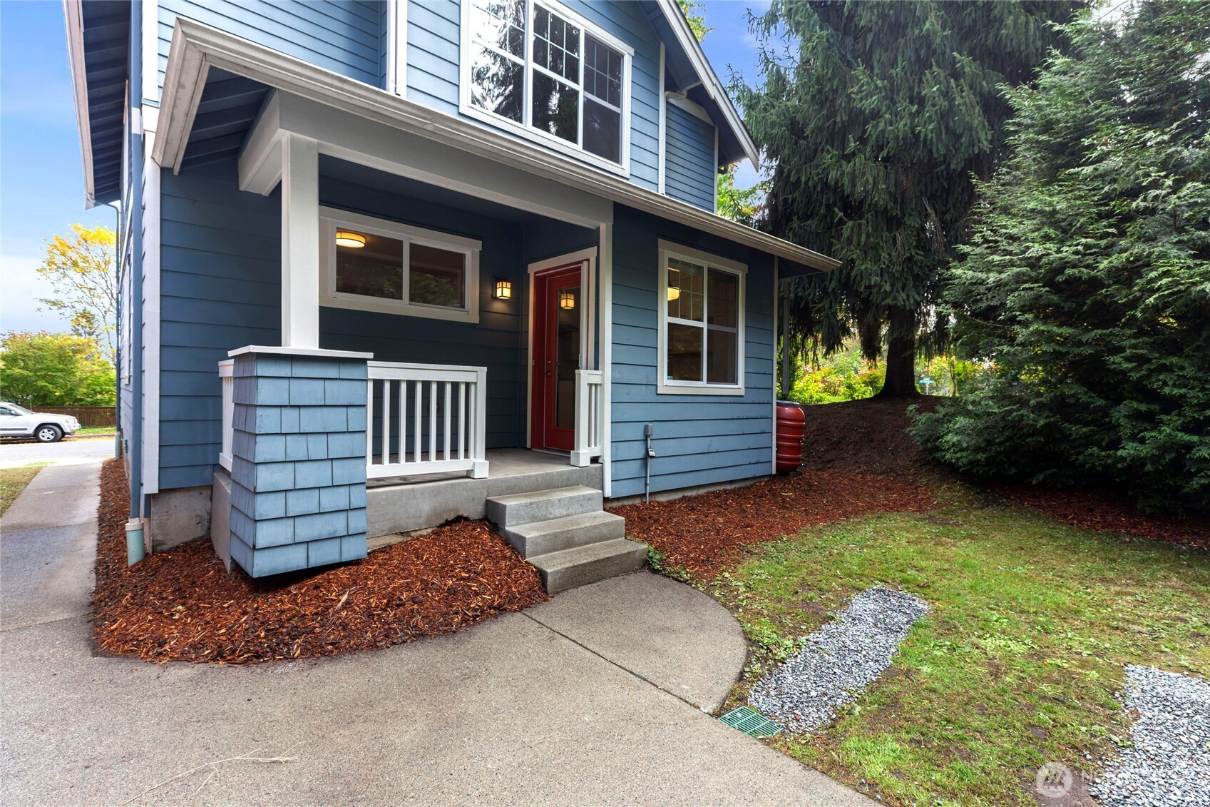4421 28th Avenue Property Photo 3