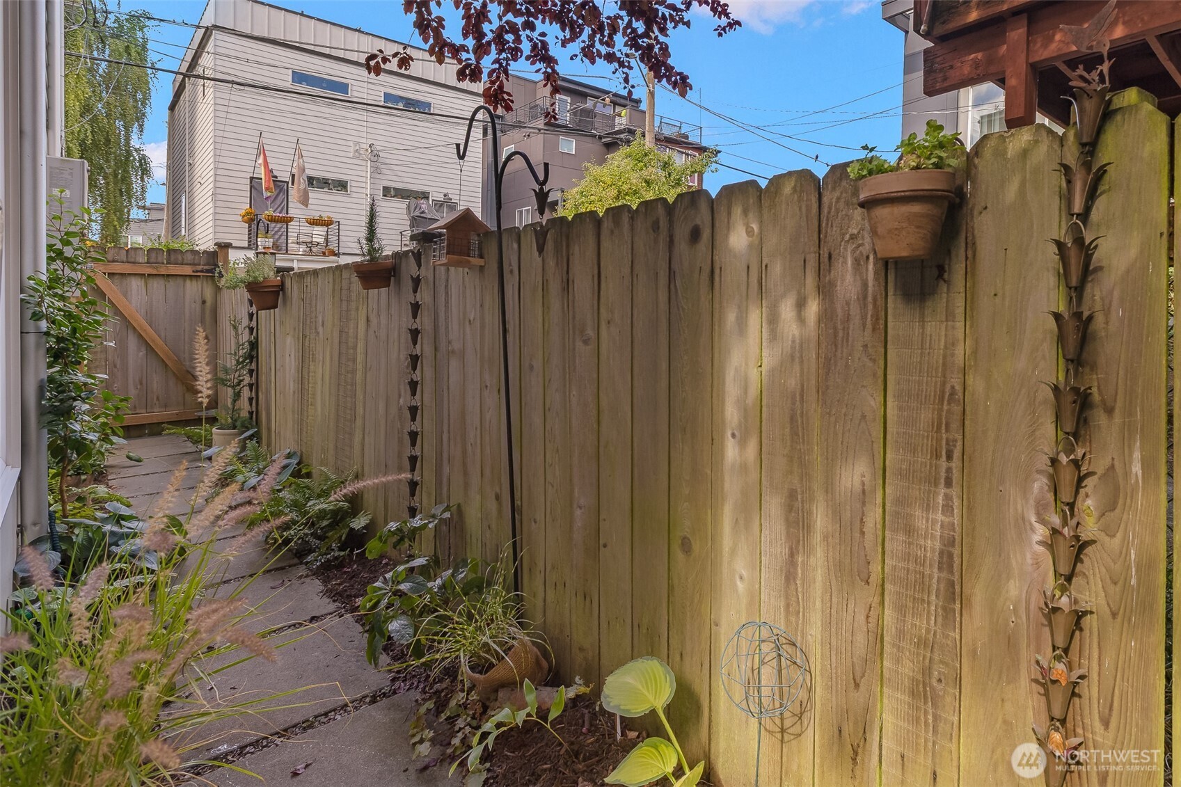 3421 Beacon Avenue Property Photo 25