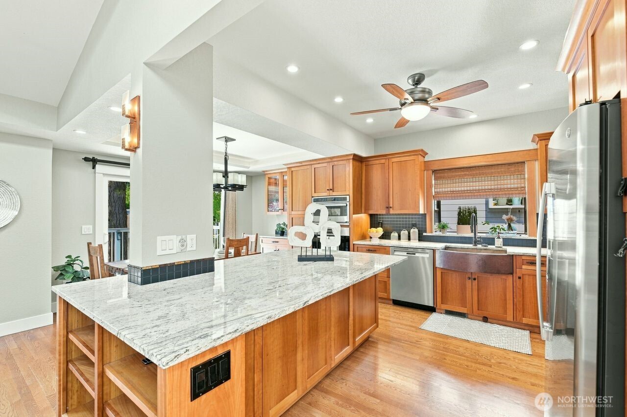 15000 Village Green Drive 2 Property Photo 12