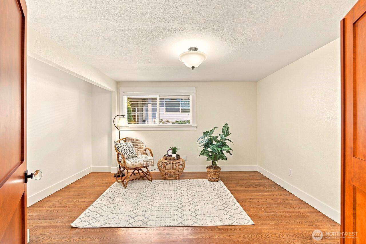 15000 Village Green Drive 2 Property Photo 14