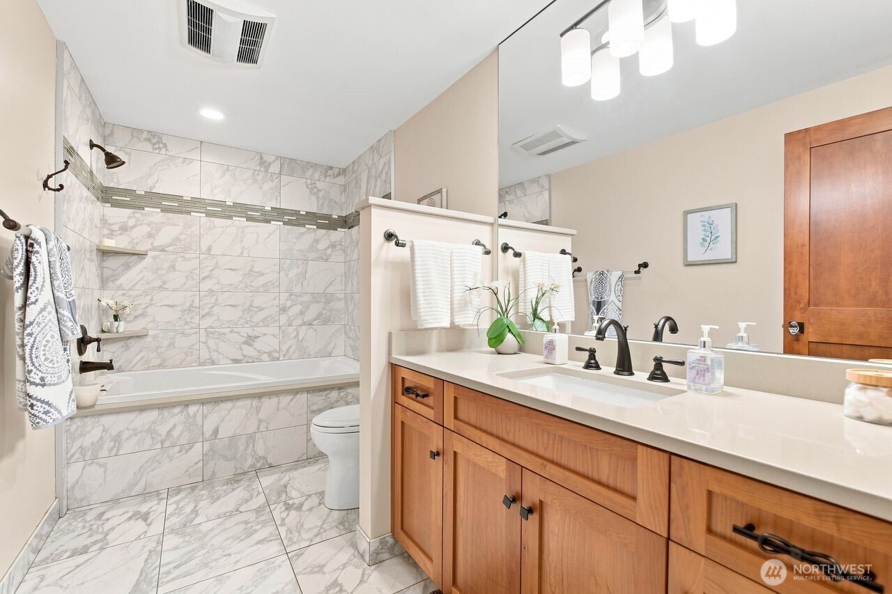 15000 Village Green Drive 2 Property Photo 16