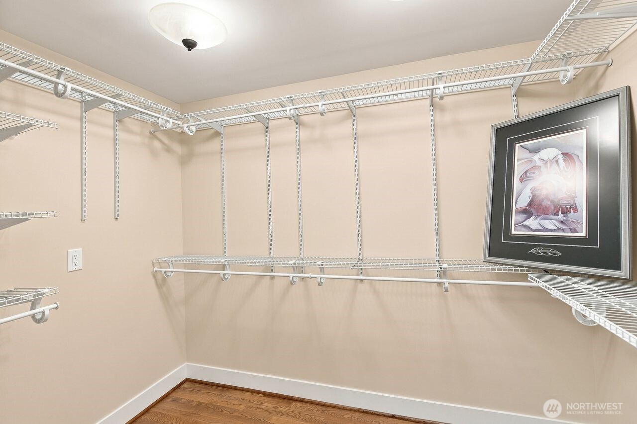 15000 Village Green Drive 2 Property Photo 22
