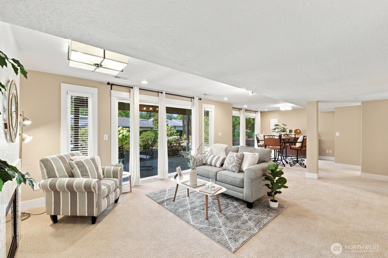 15000 Village Green Drive 2 Property Photo 24