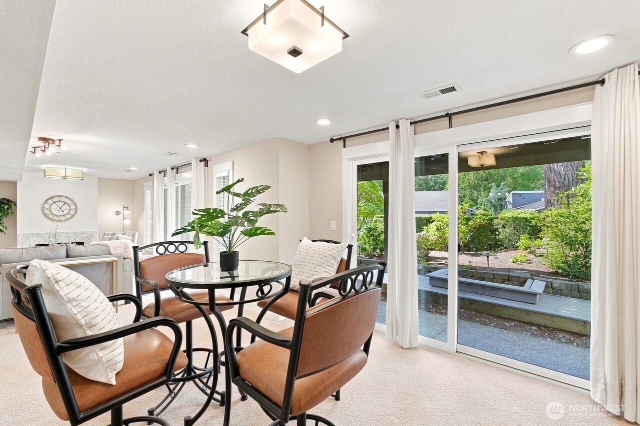 15000 Village Green Drive 2 Property Photo 25