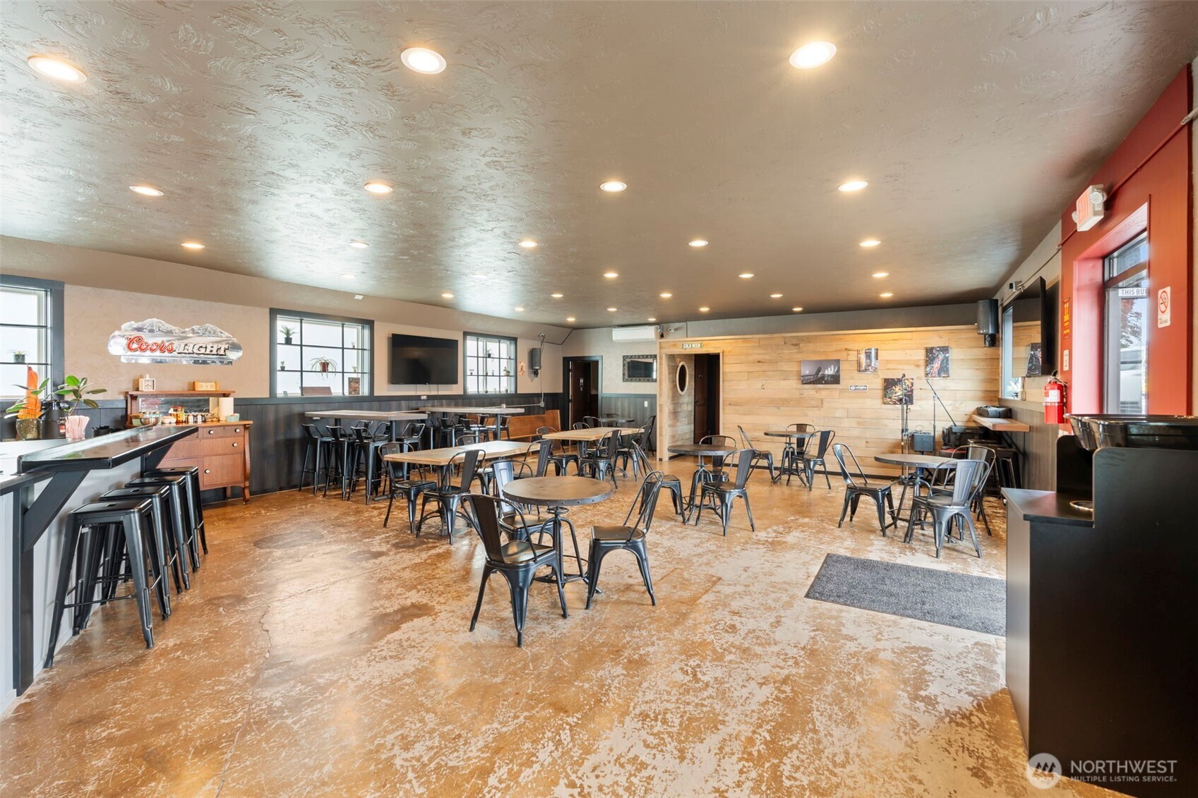200 S King Street Property Photo 11