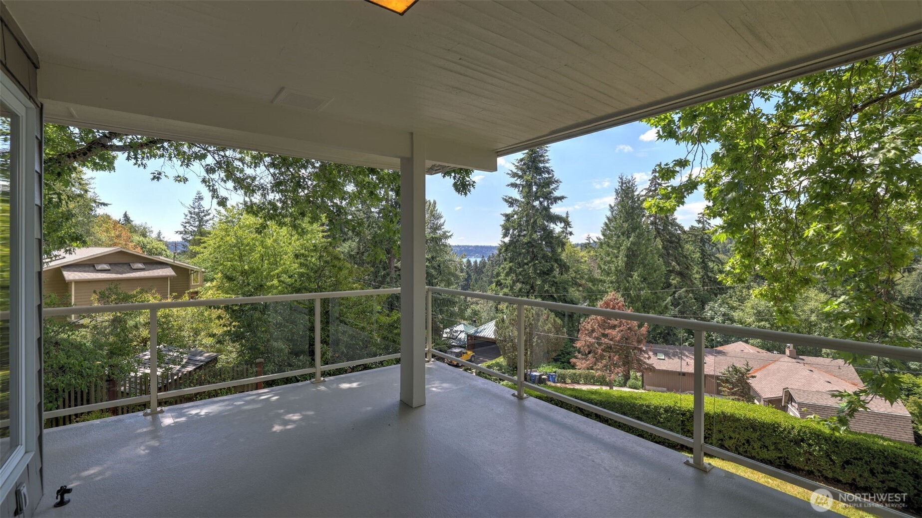 18744 Kenlake Place Property Photo 33