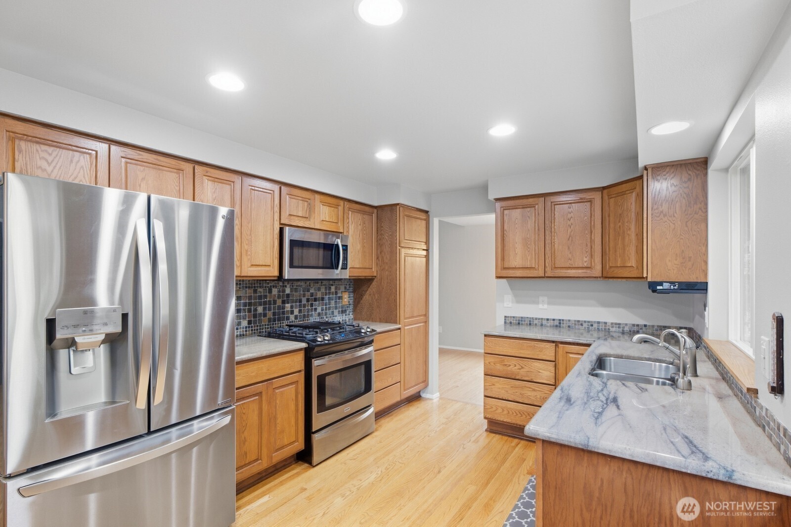 2608 184th Place Property Photo 7