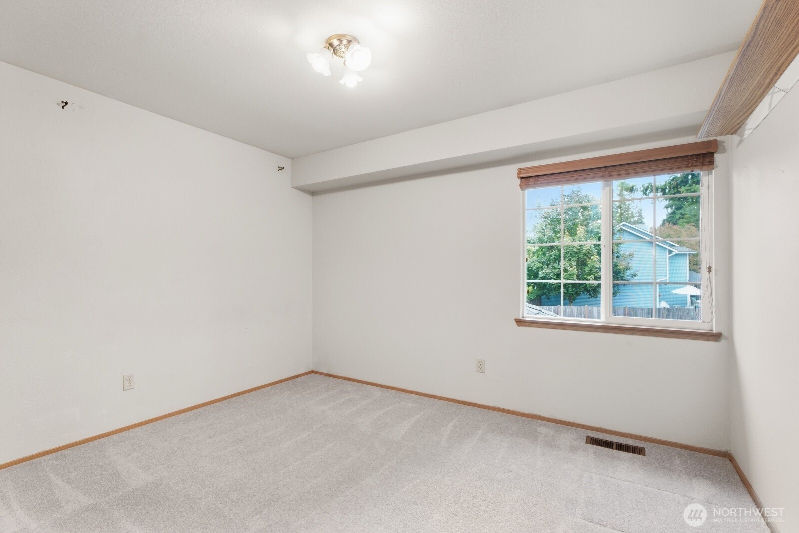 2608 184th Place Property Photo 14