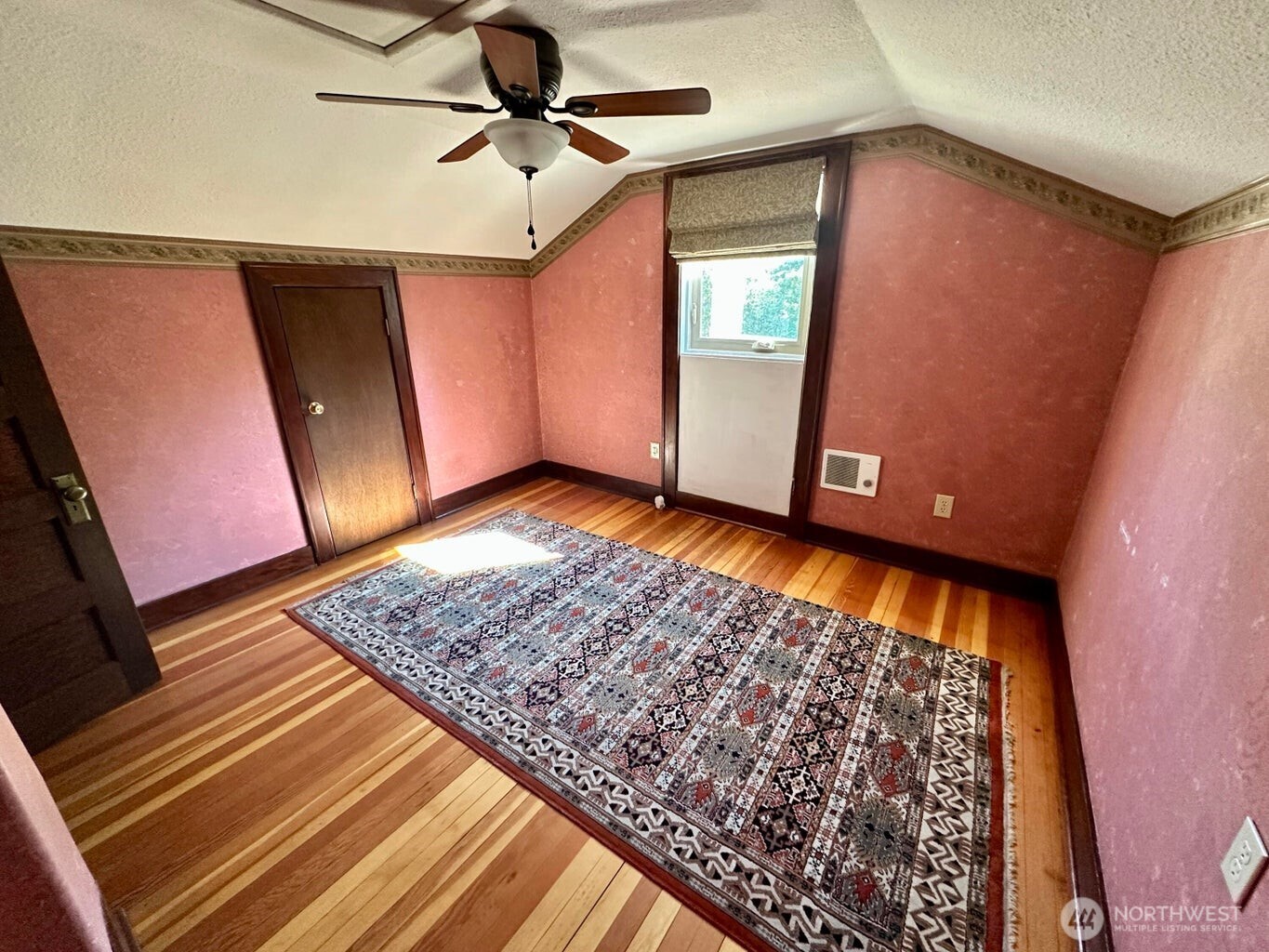 272 S Alder Street Property Photo 25