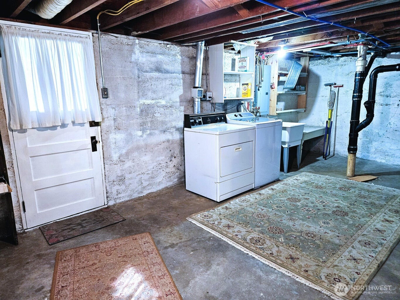272 S Alder Street Property Photo 28