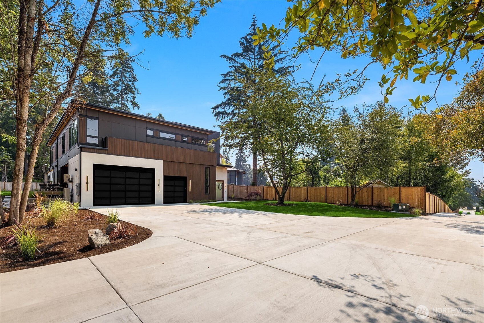 2303 123rd Place Property Photo 1
