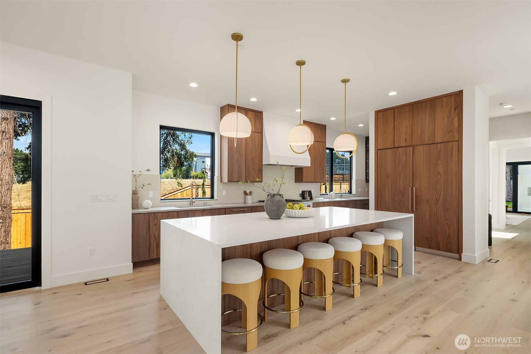 2303 123rd Place Property Photo 6