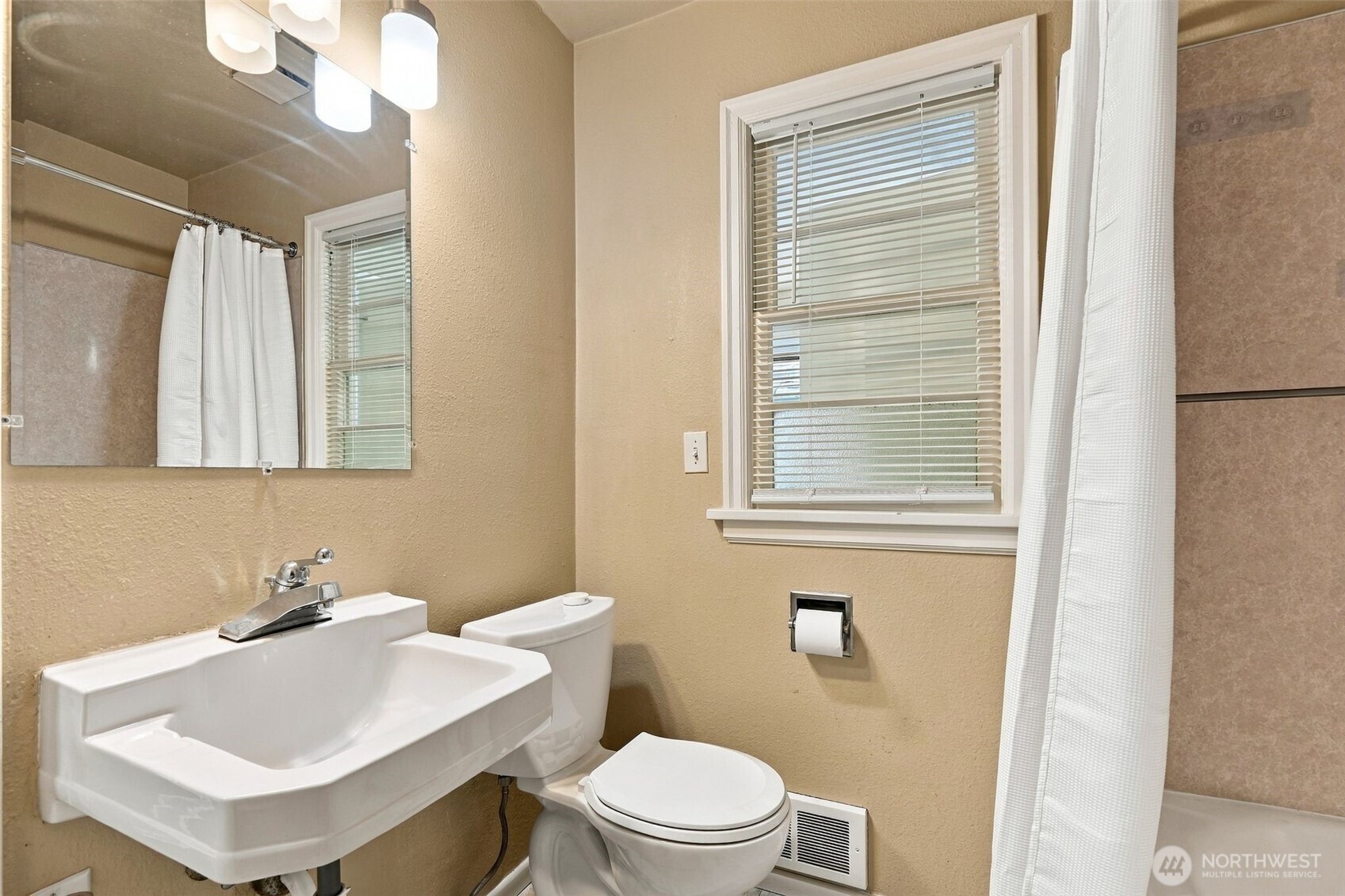 16018 179th Avenue Property Photo 13