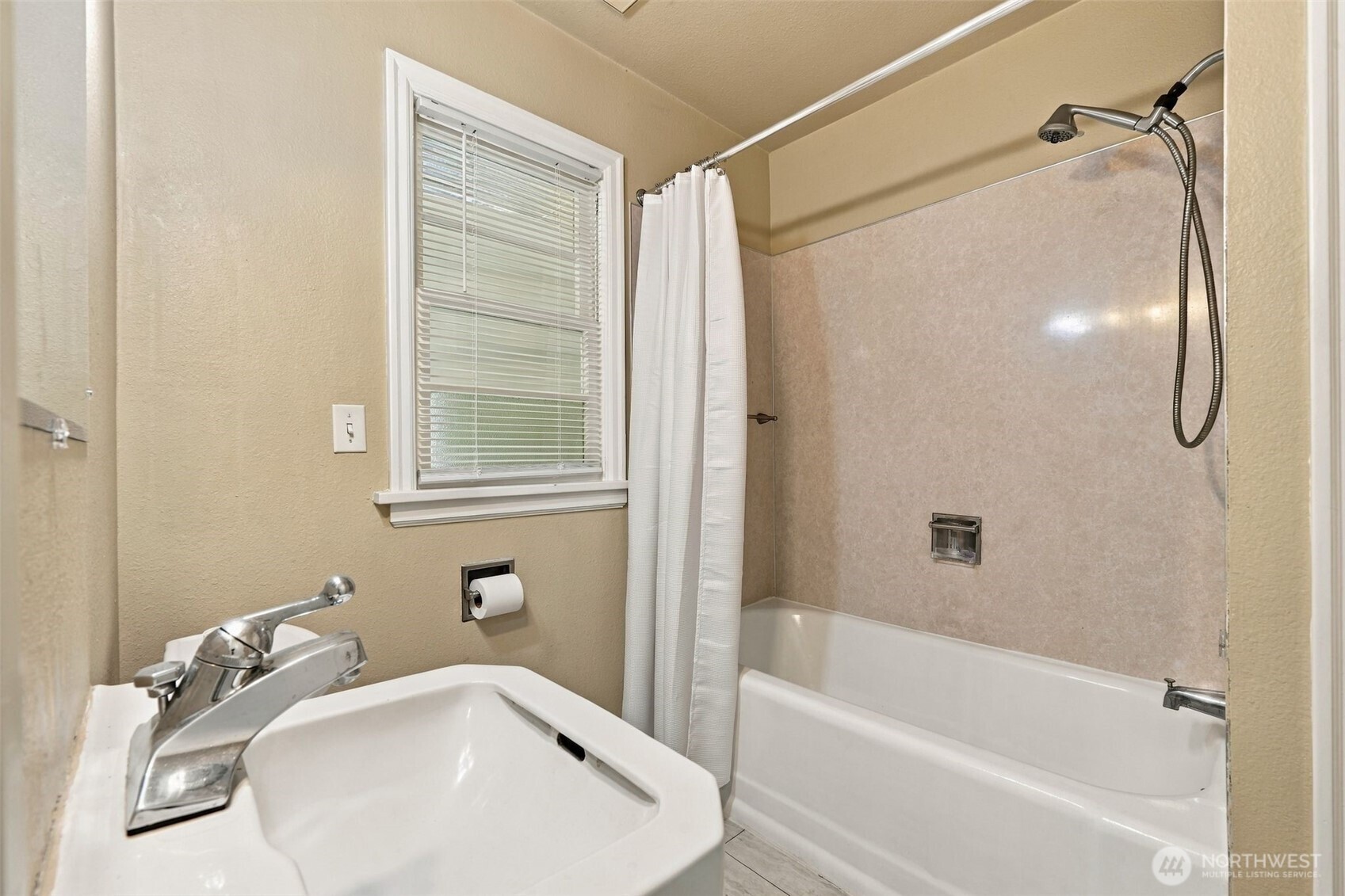 16018 179th Avenue Property Photo 14