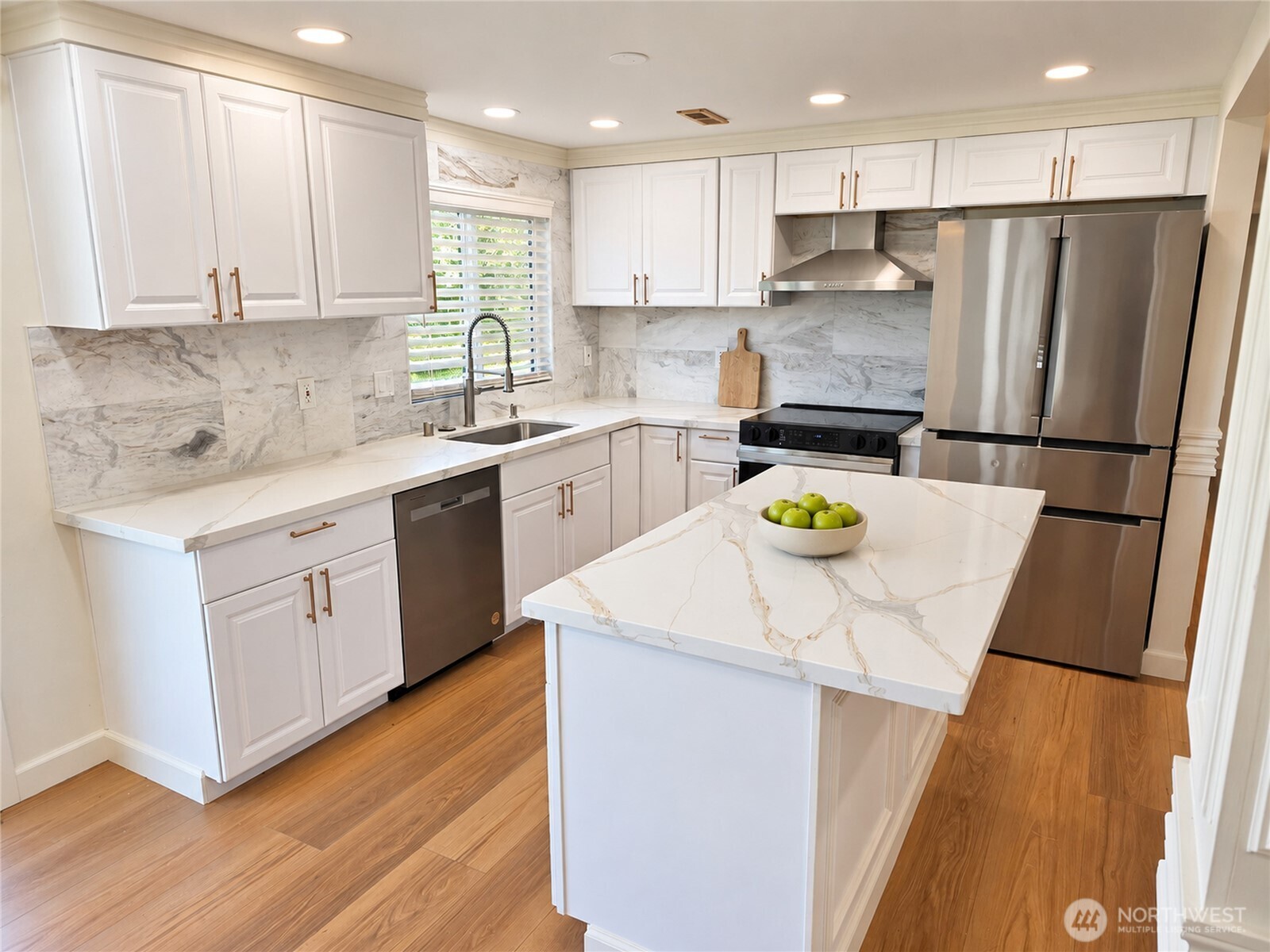 4931 184th Place Property Photo 6