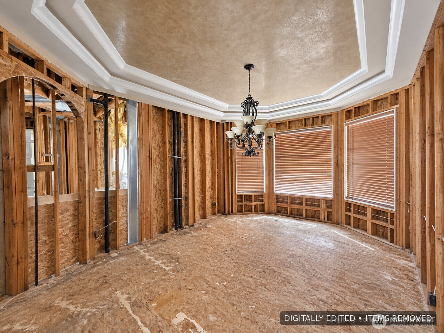 21617 E Lost Lake Road Property Photo 3