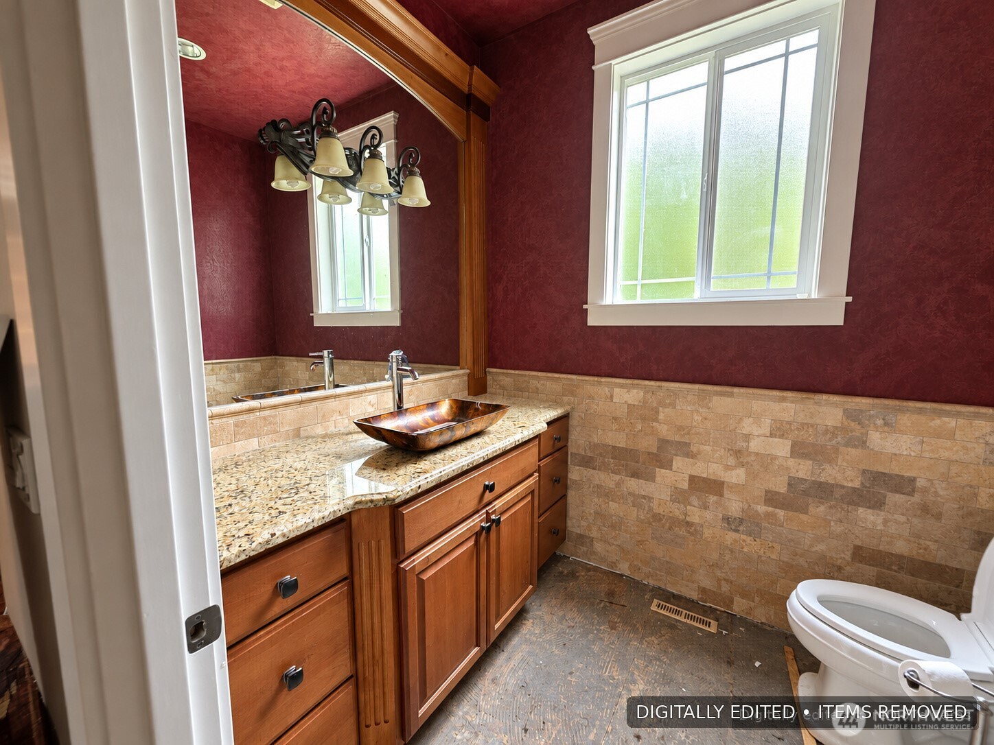 21617 E Lost Lake Road Property Photo 9