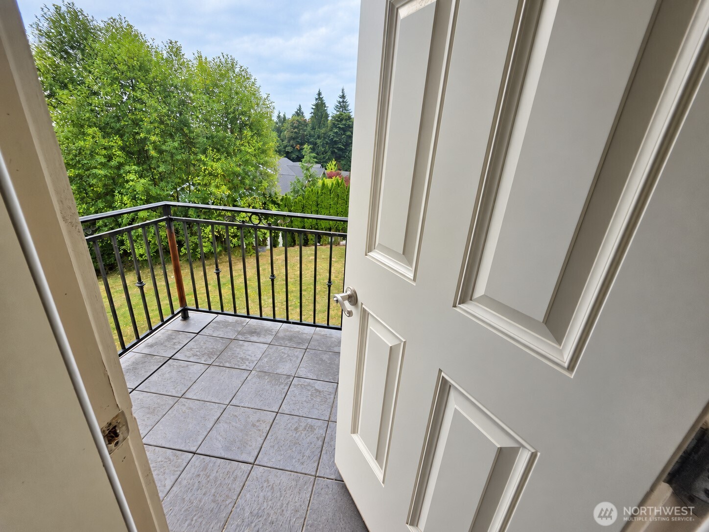 21617 E Lost Lake Road Property Photo 19