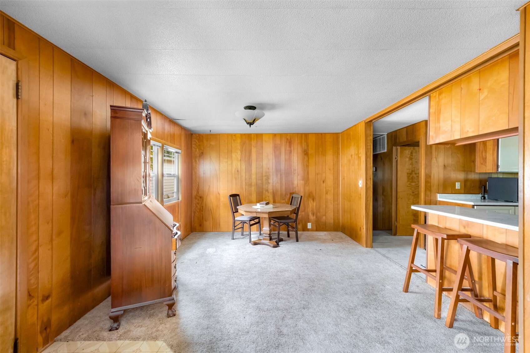 4000 Flynn Street 101 Property Photo 11