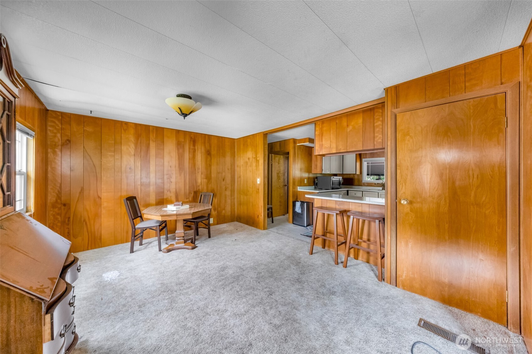4000 Flynn Street 101 Property Photo 12