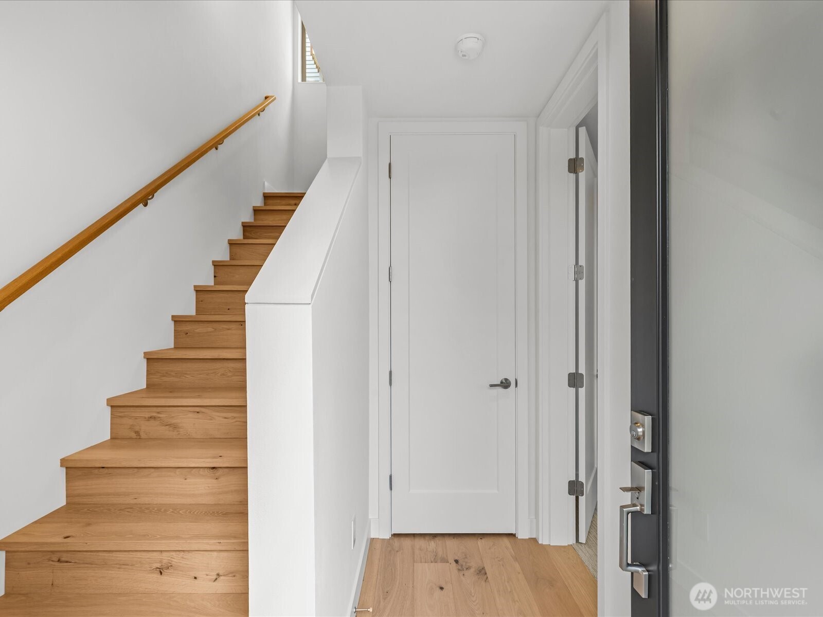307 Nw 52nd Street B Property Photo 5