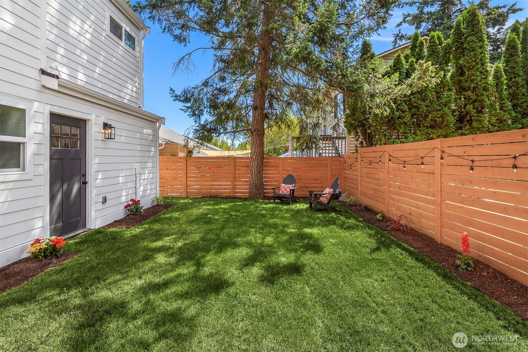 11028 Evanston Avenue Property Photo 18