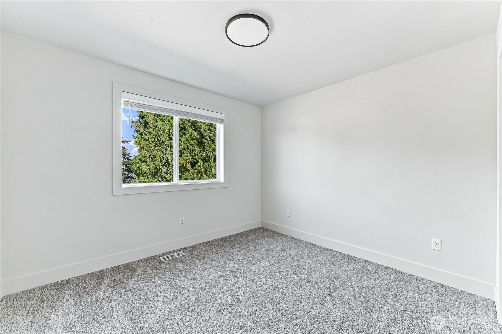 12532 50th Place Property Photo 26