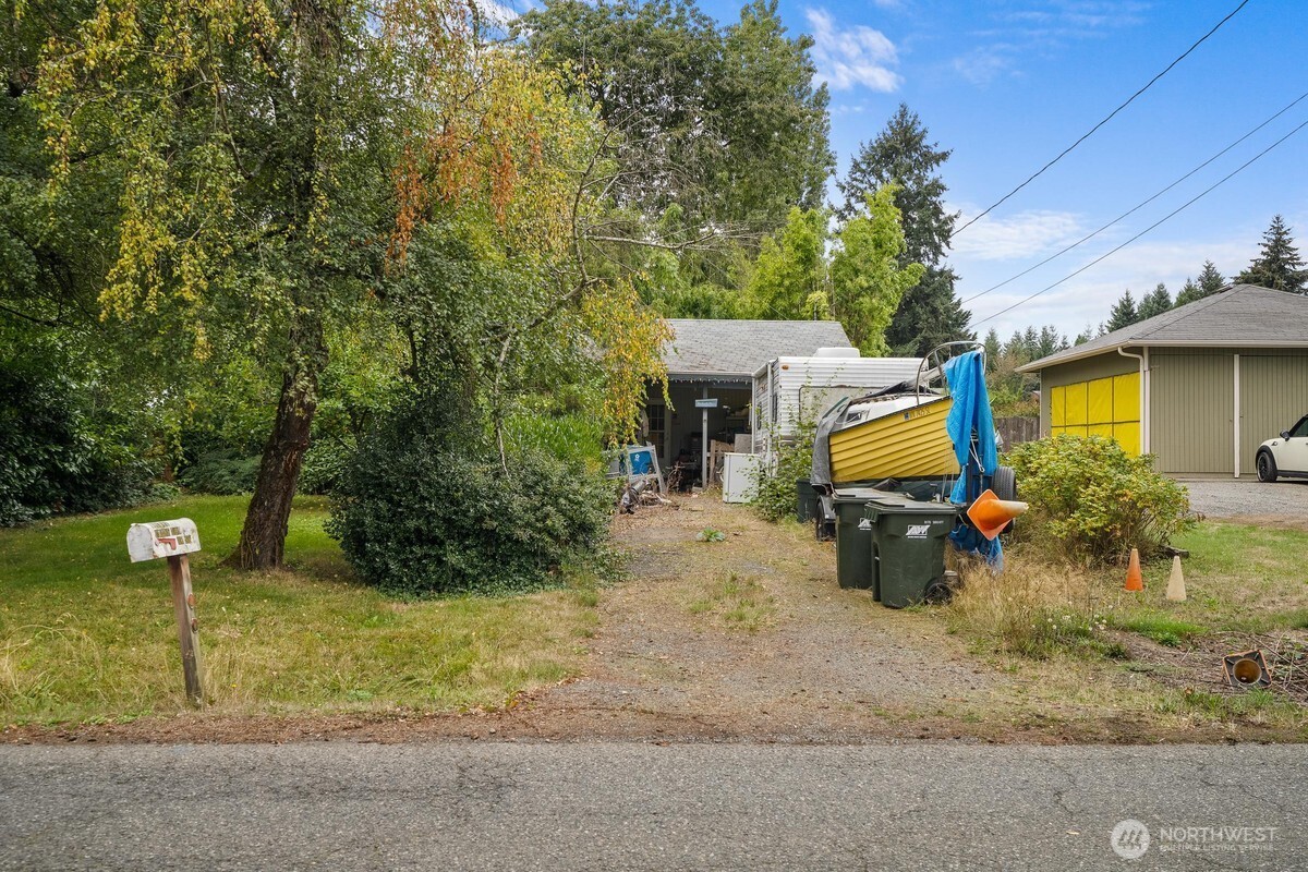 13205 160th Avenue Property Photo 1