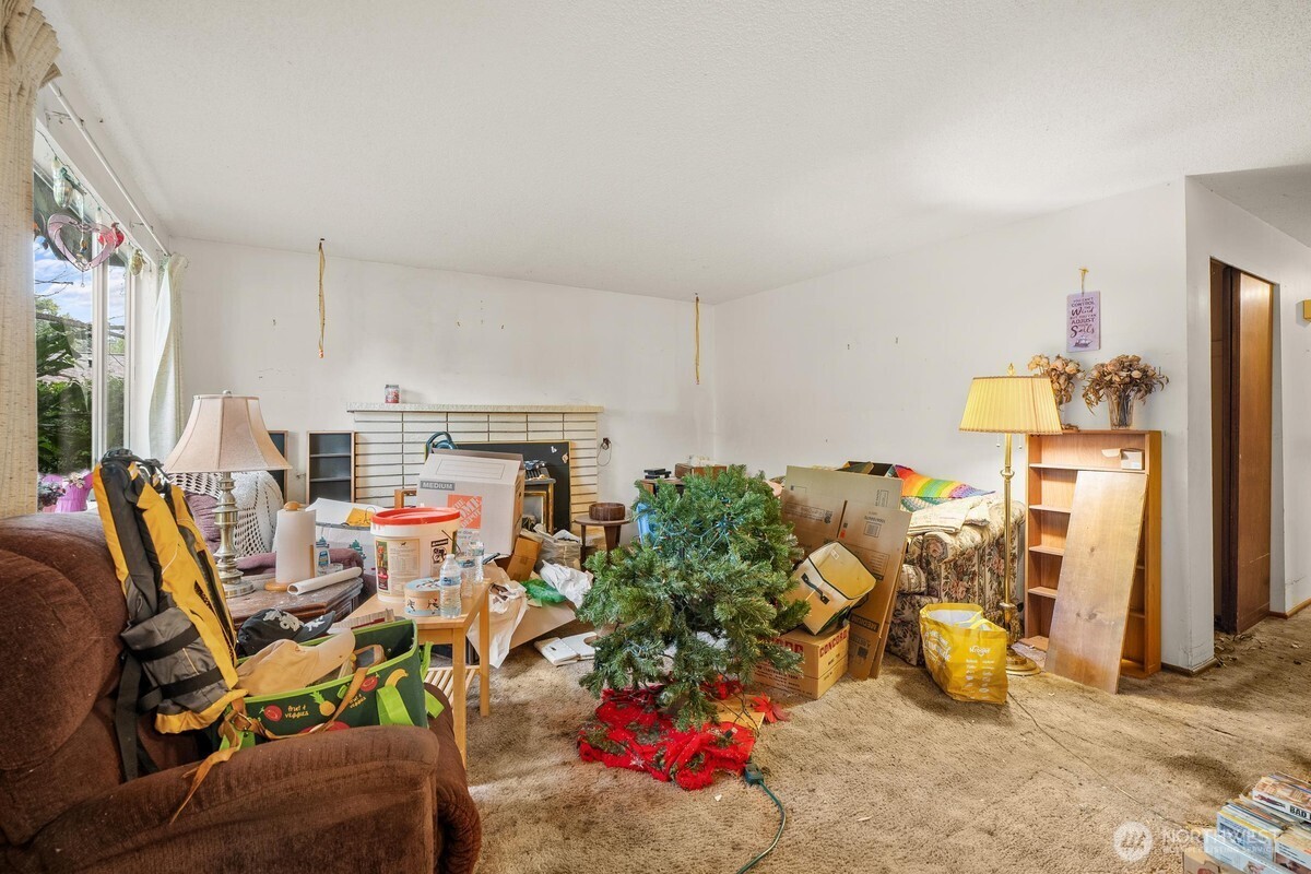 13205 160th Avenue Property Photo 3