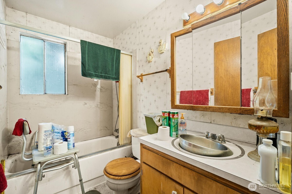 13205 160th Avenue Property Photo 9