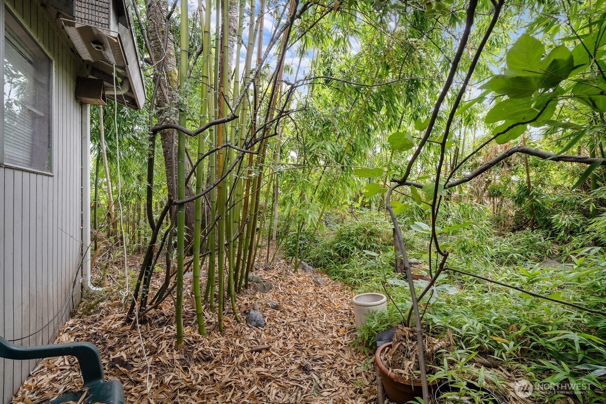 13205 160th Avenue Property Photo 10