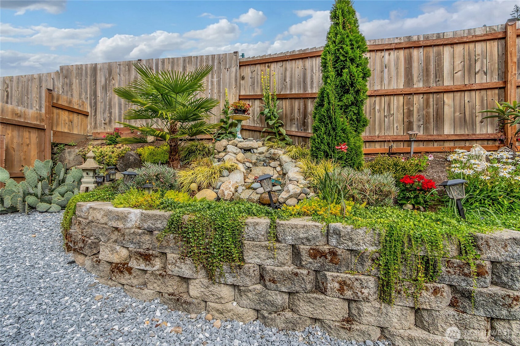 20801 Bonanza Drive Property Photo 6