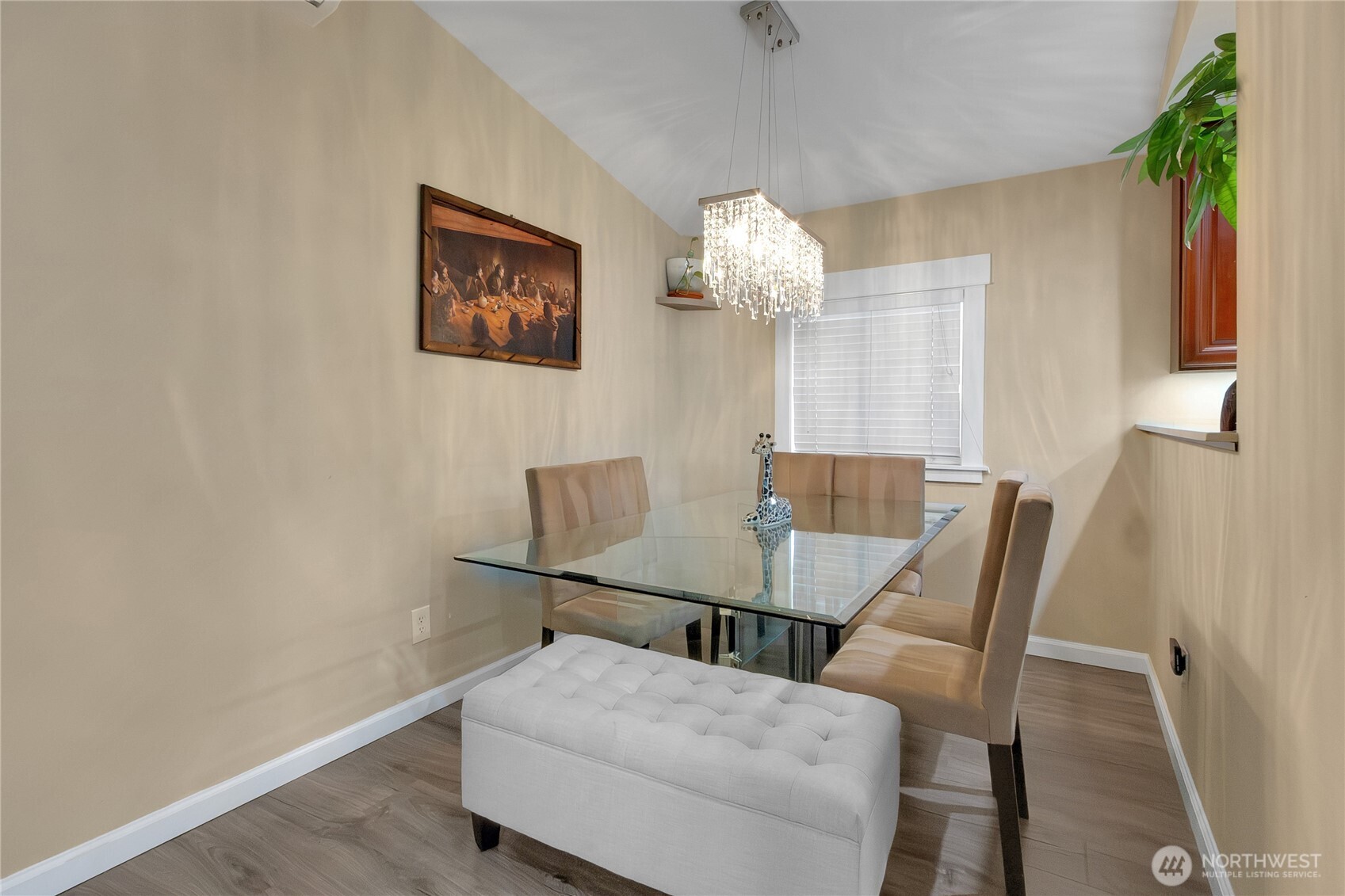 20801 Bonanza Drive Property Photo 9