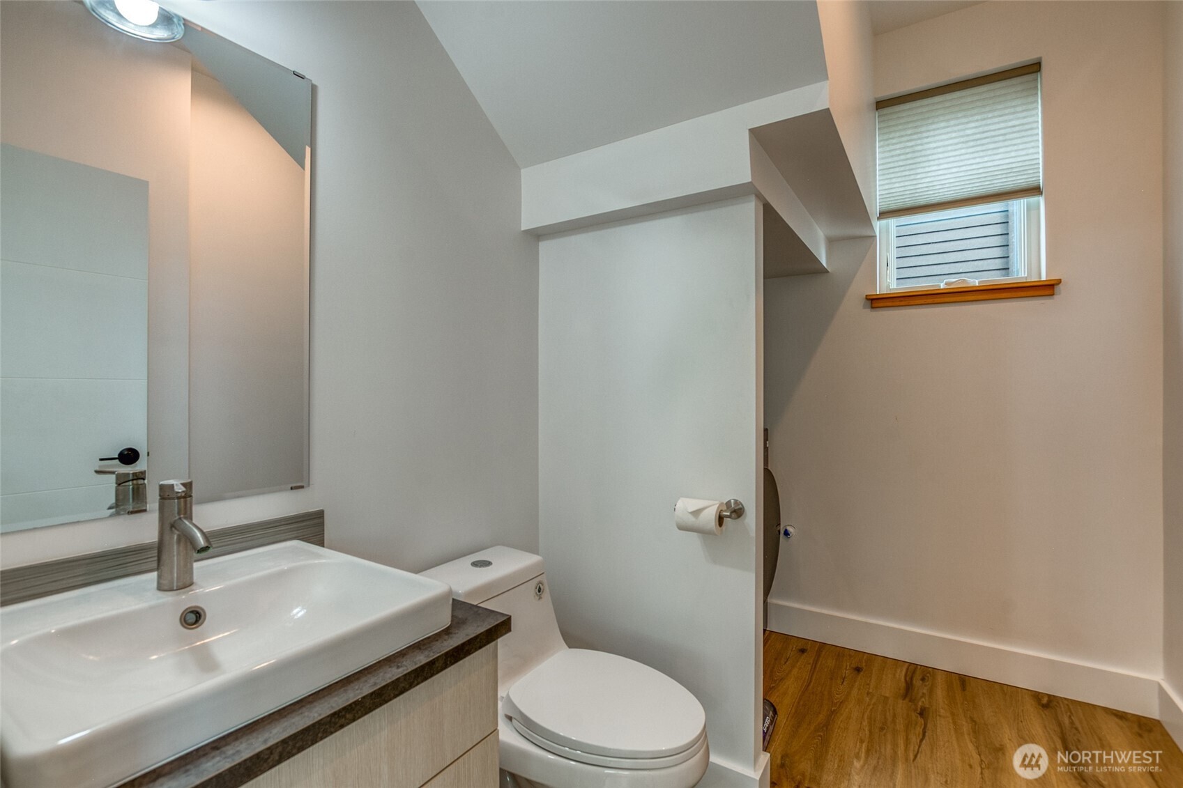 429 Pine Street C Property Photo 15