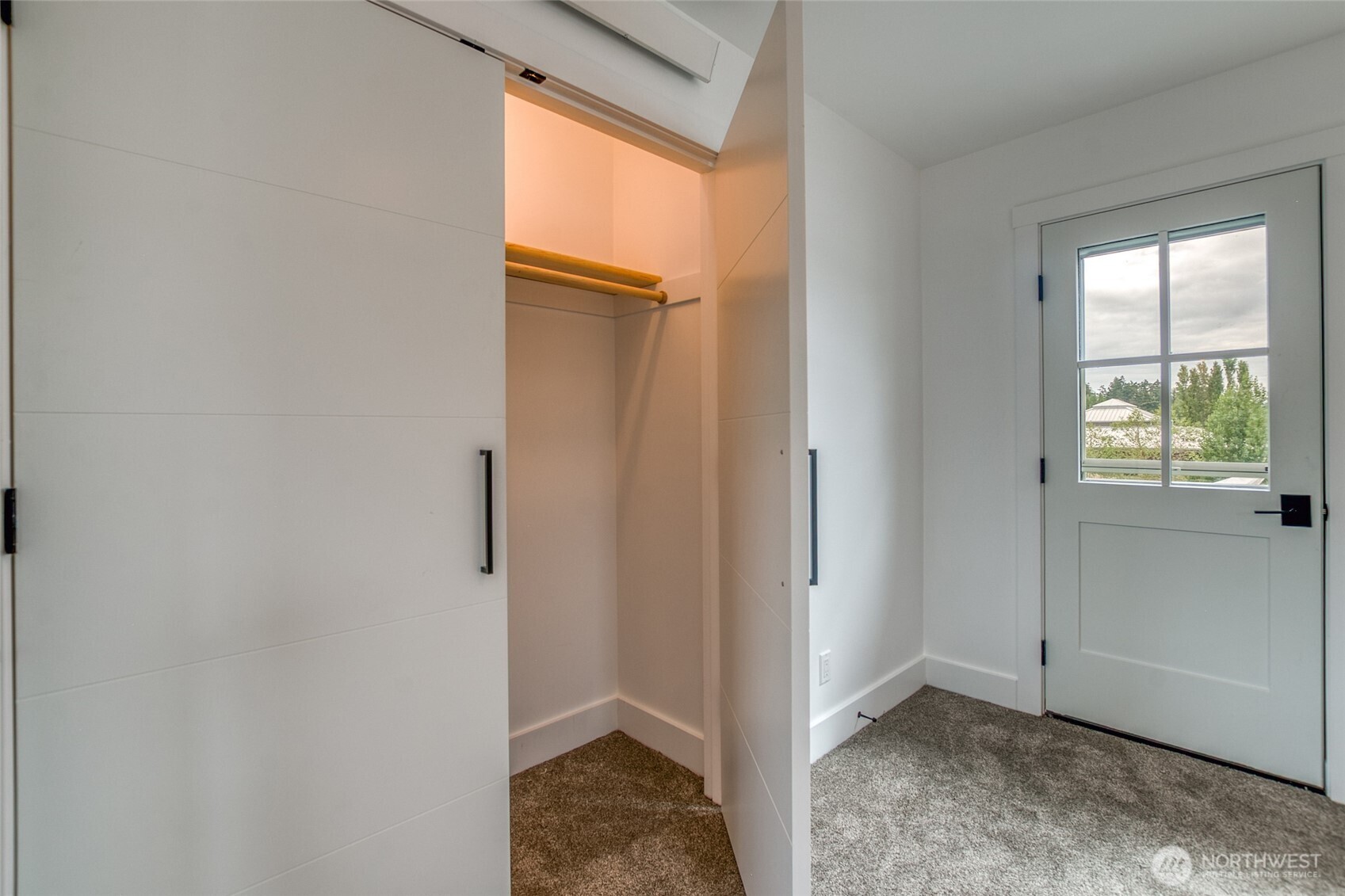 429 Pine Street C Property Photo 23