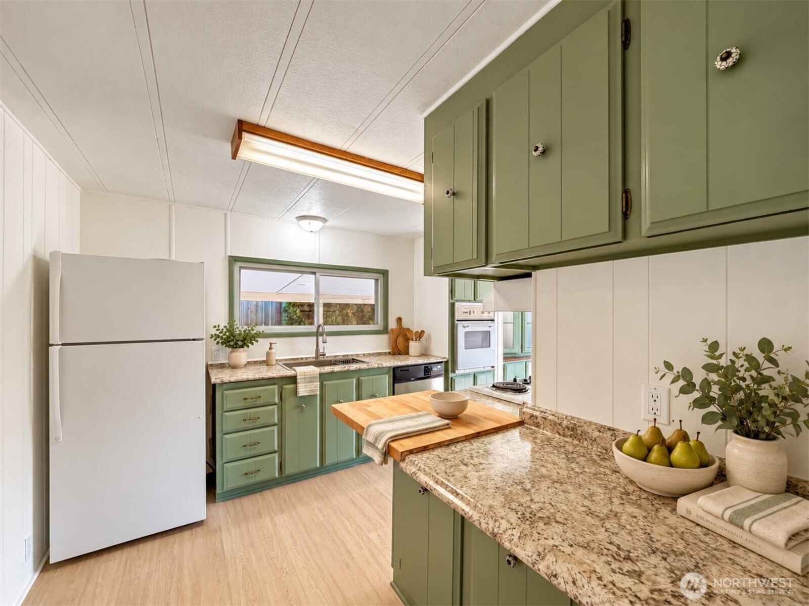2500 Alder Street 42 Property Photo 10