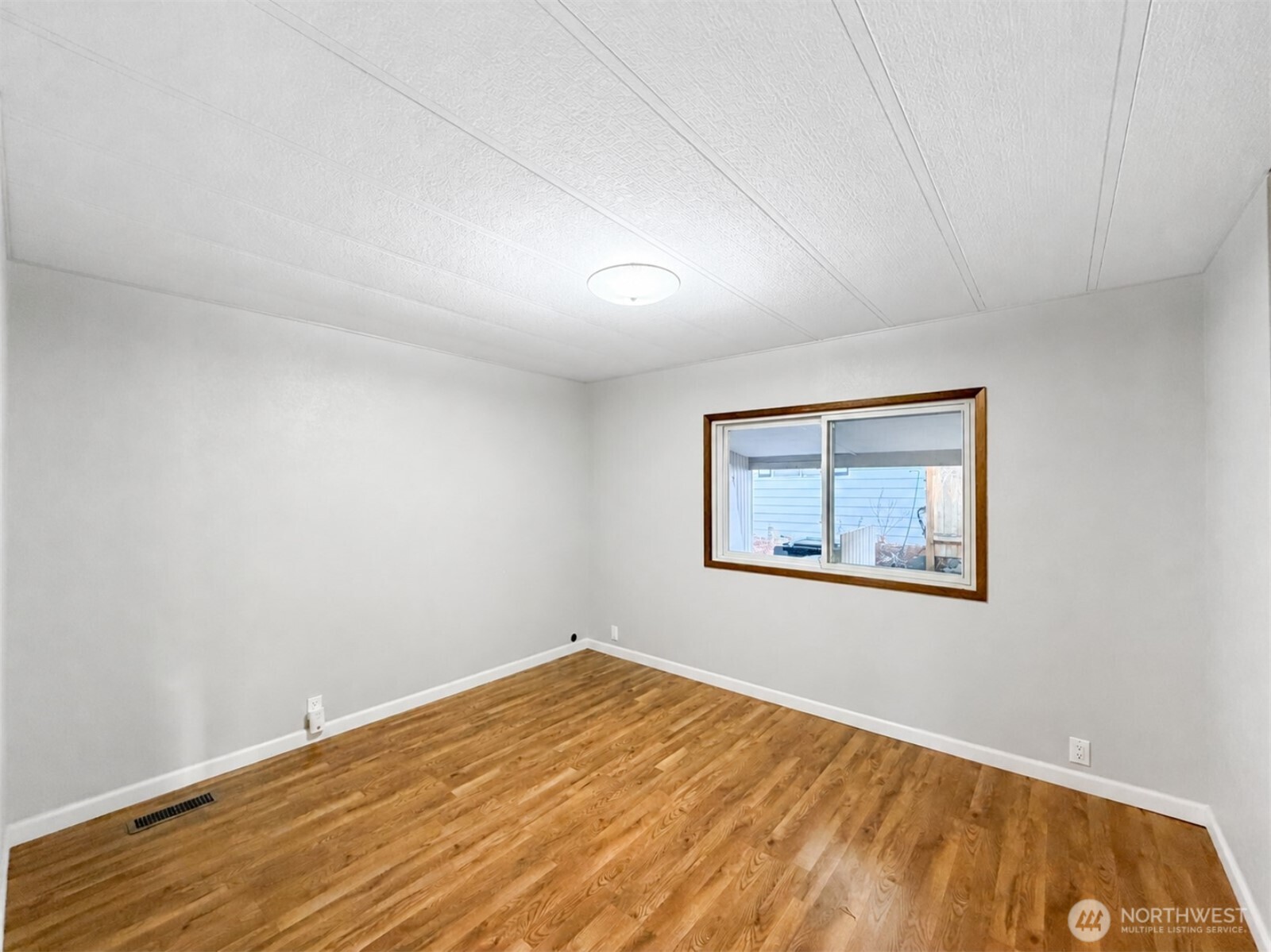 2500 Alder Street 42 Property Photo 22