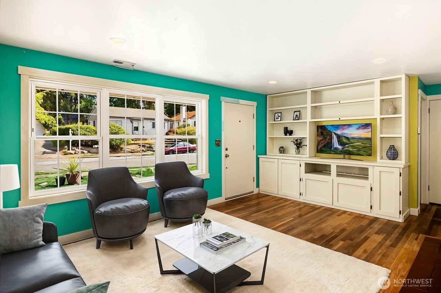 15329 Stone Avenue Property Photo 8