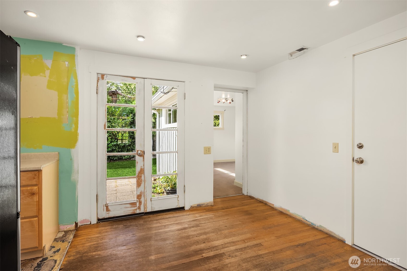 15329 Stone Avenue Property Photo 15