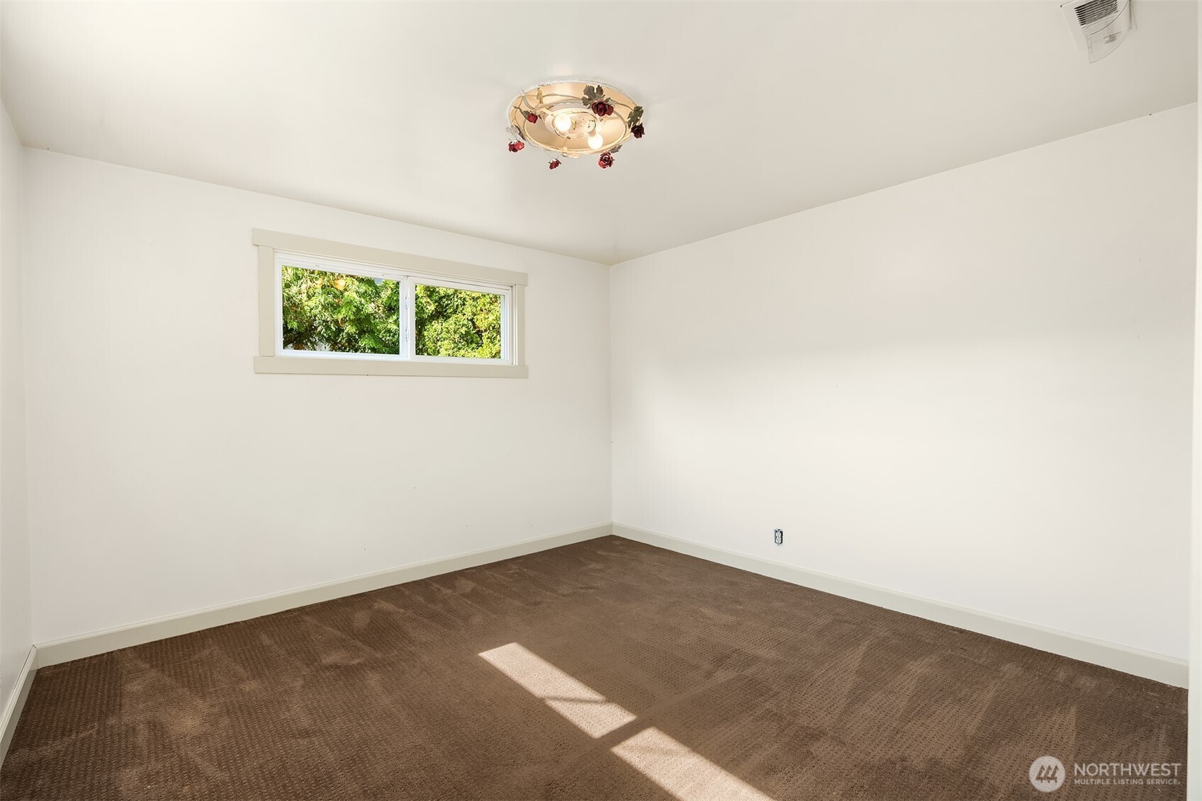 15329 Stone Avenue Property Photo 22