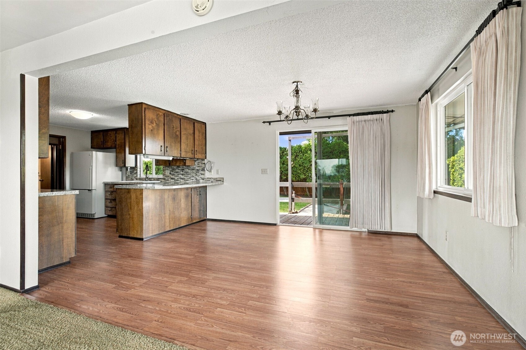 1710 S 73rd Avenue Property Photo 8