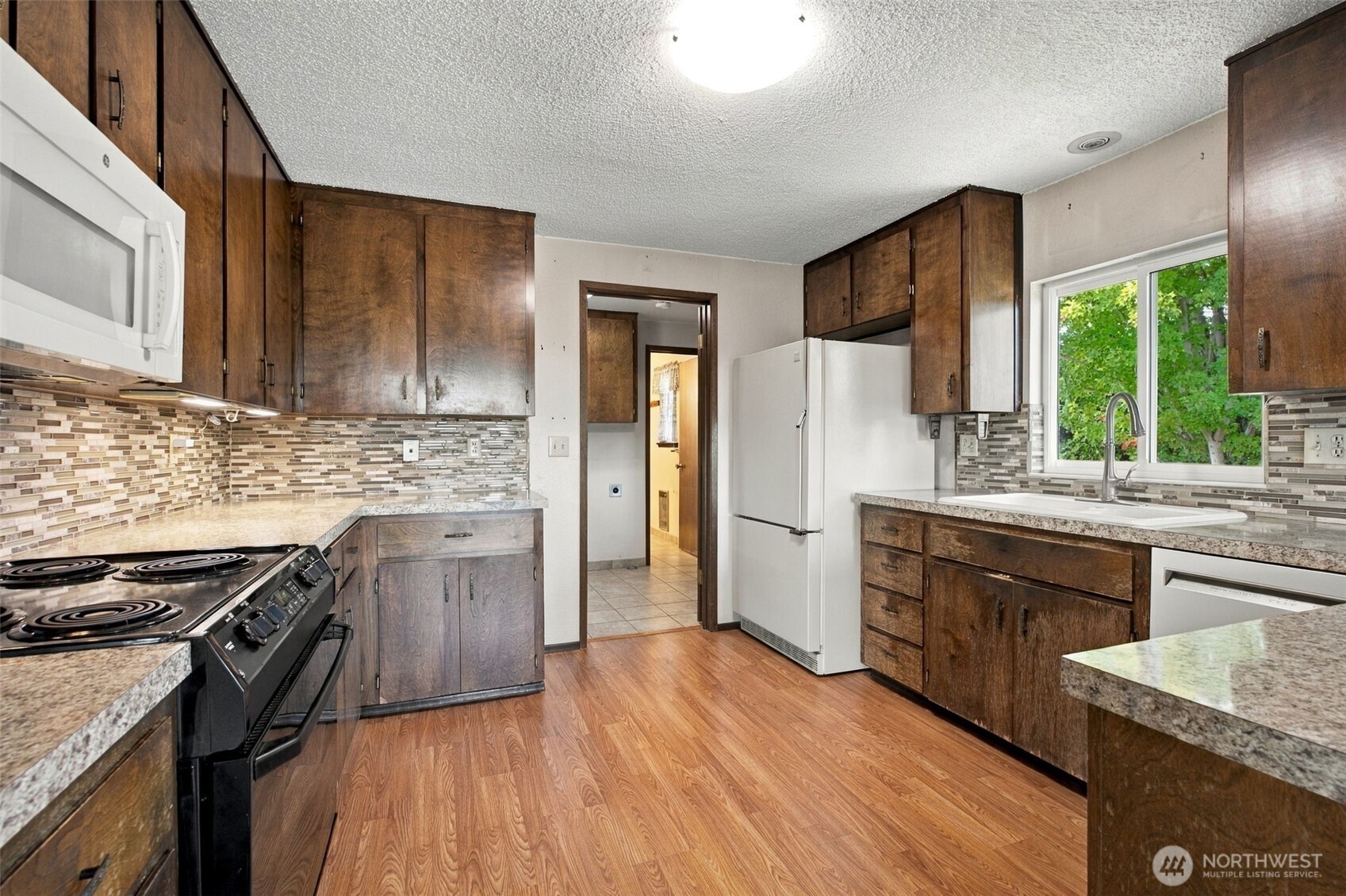 1710 S 73rd Avenue Property Photo 12