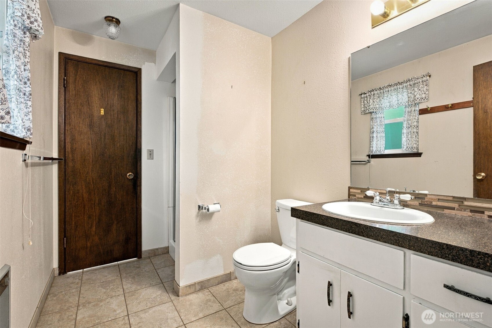 1710 S 73rd Avenue Property Photo 14