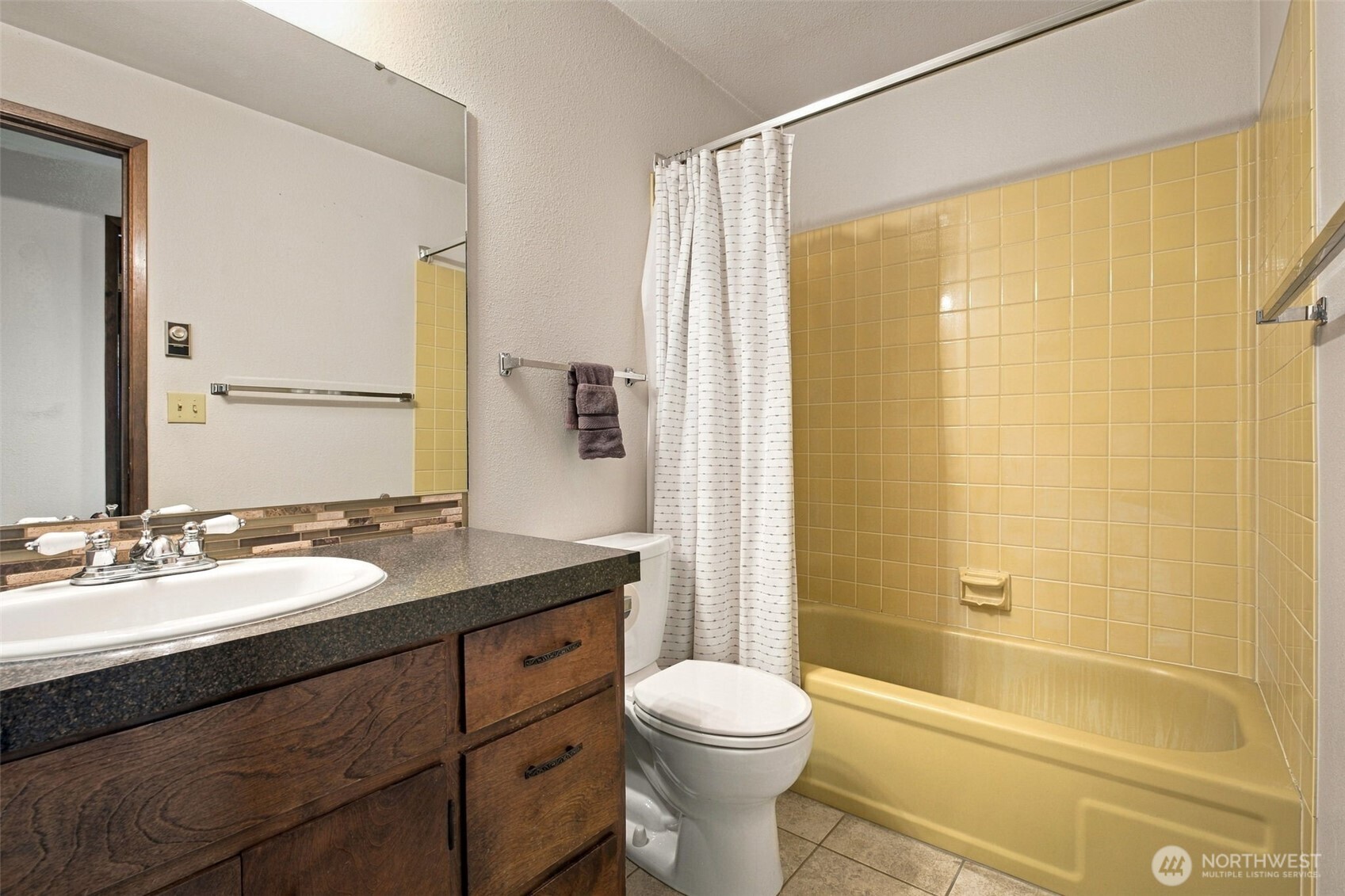 1710 S 73rd Avenue Property Photo 16
