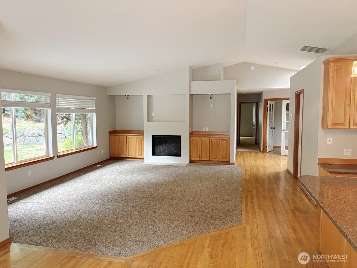 13718 248th Avenue Property Photo 19
