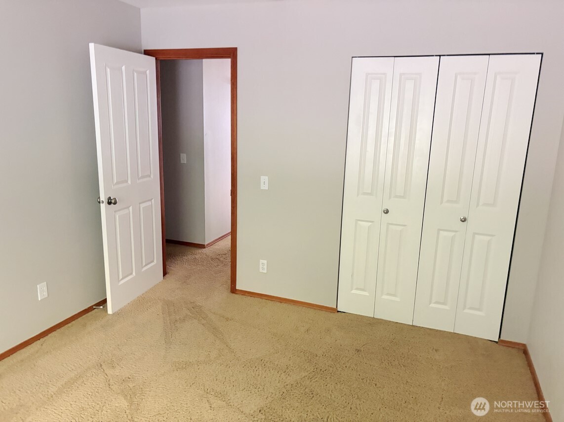 13718 248th Avenue Property Photo 29
