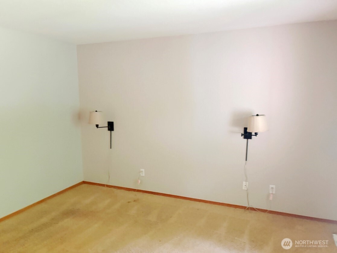 13718 248th Avenue Property Photo 35