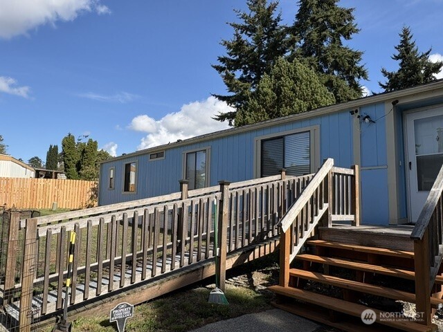 700 Nw Crosby Avenue 192 Property Photo 14