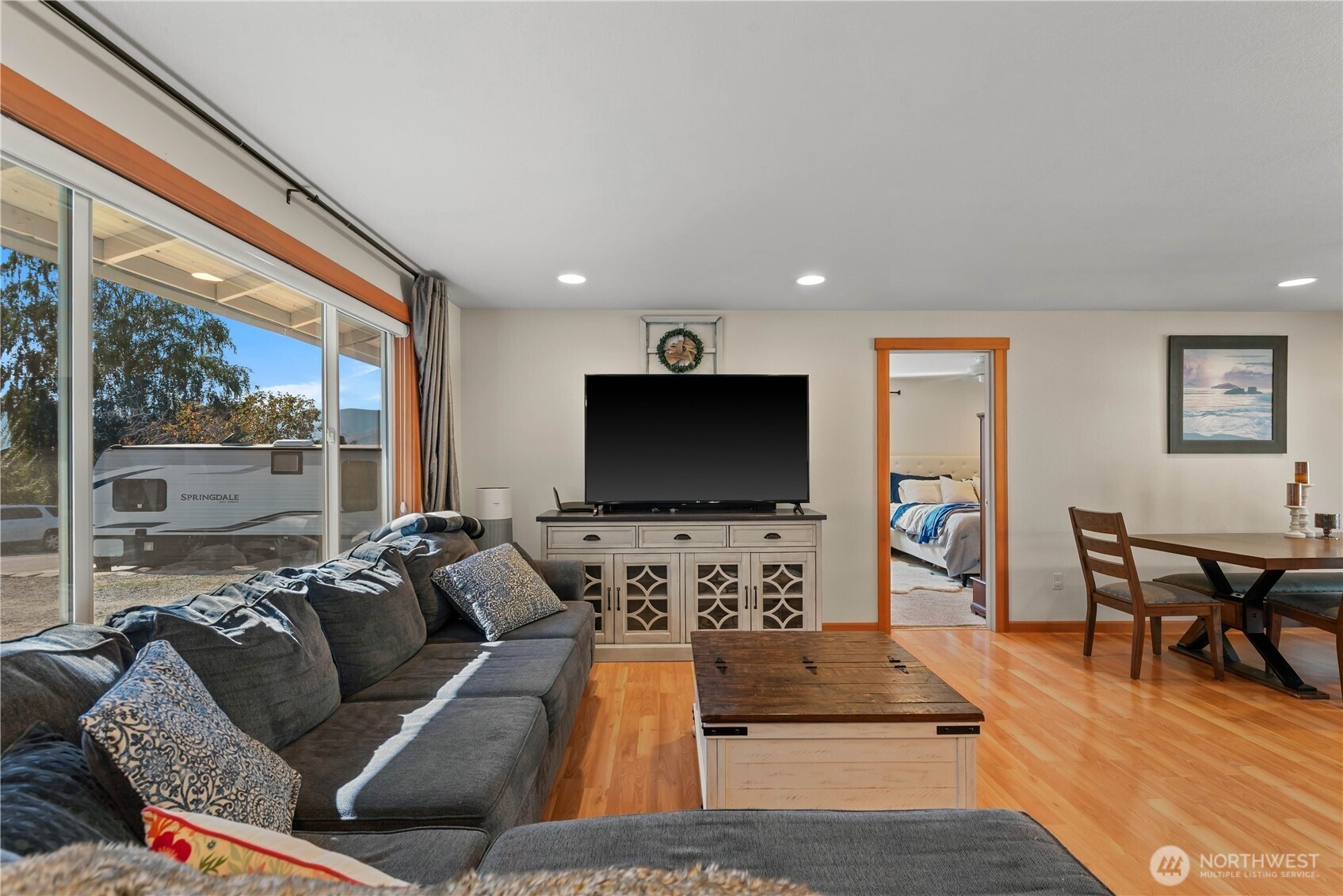 27 31st Street Property Photo 6
