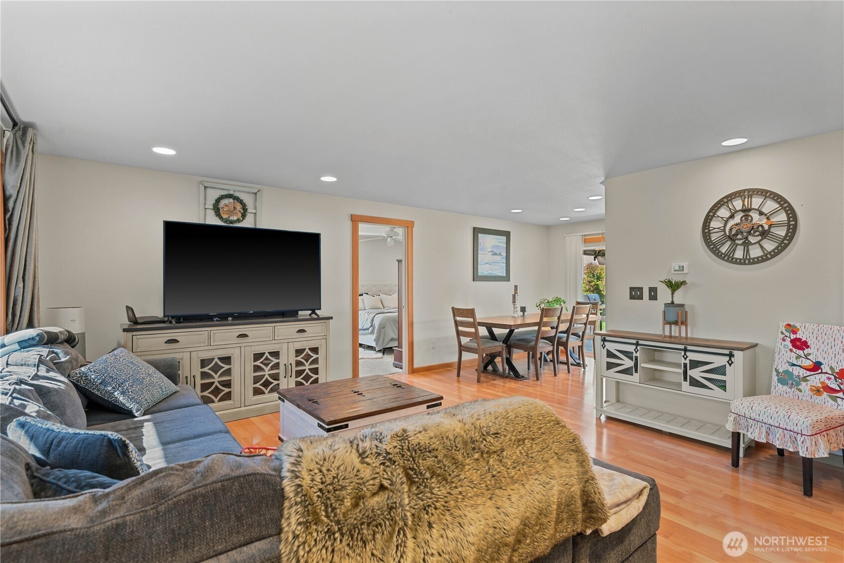 27 31st Street Property Photo 7